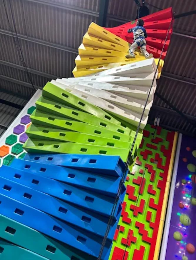 Clip 'n Climb & Soft Play Reading - image 1