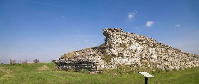 Silchester Roman City Walls and Amphitheatre